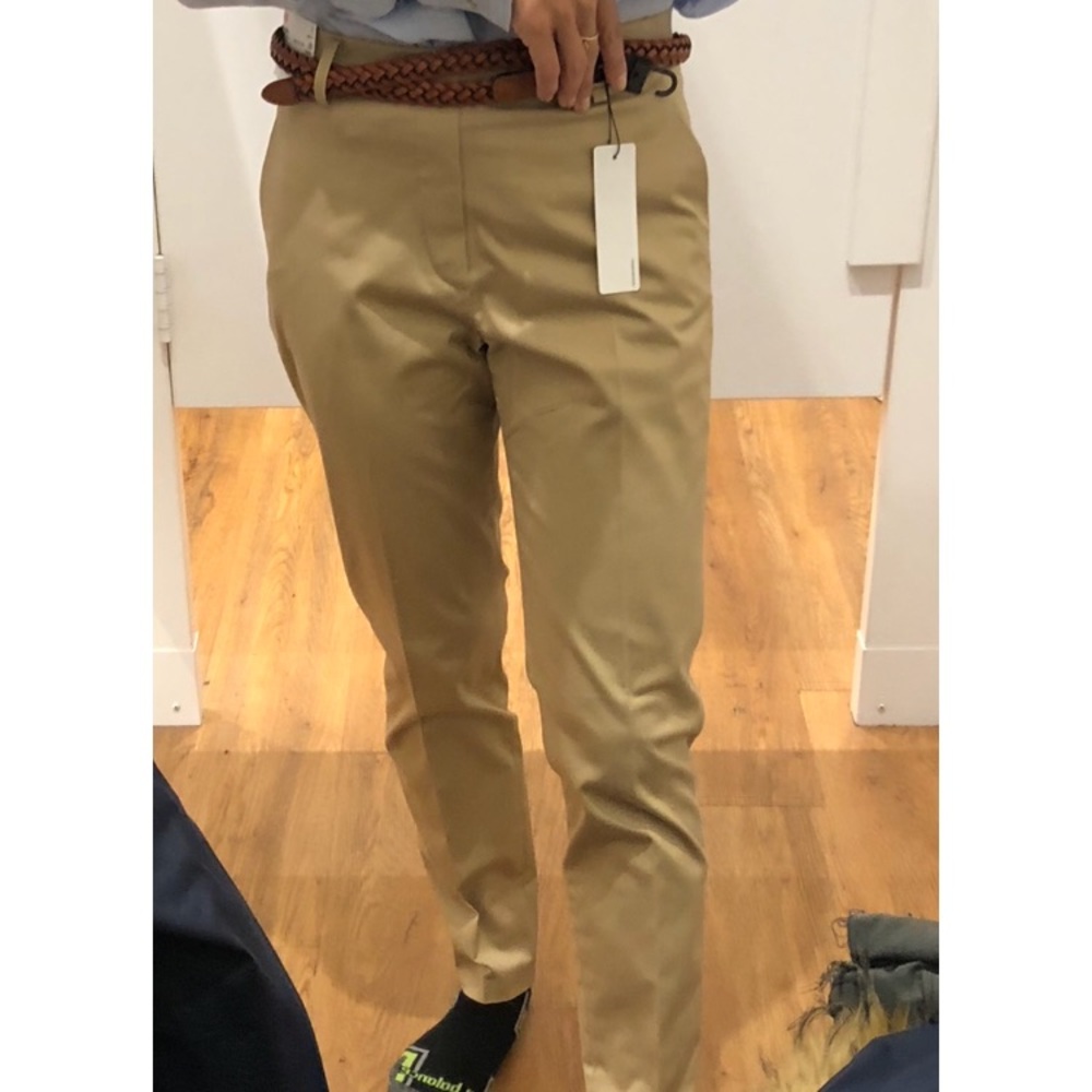 Uniqlo women’s Khakis